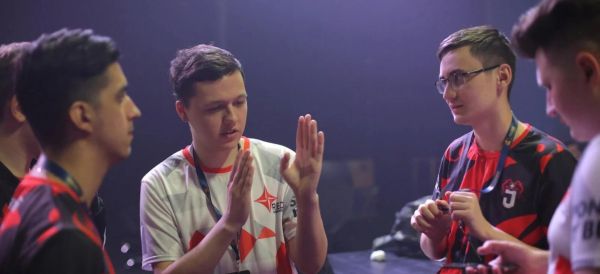 ADOUZ1E is the top fragger at PCS7: Europe